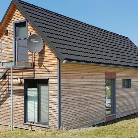 شقة Cozy In Wustrow With House Sea View